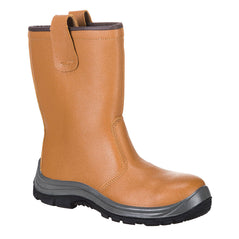 Tan Portwest Steelite Rigger Boot. Boot has a black sole, Grey sole upper, Protective toe, Leather finish, black inner and rigger boot upper attachments.