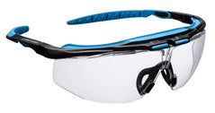 Portwest Peak Safety Glasses with clear lenses, black nose clips, black and blue frame and arms.