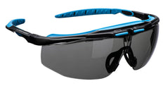 Portwest Peak Safety Glasses with grey smoke tinted lenses, black nose clips, black and blue frame and arms.
