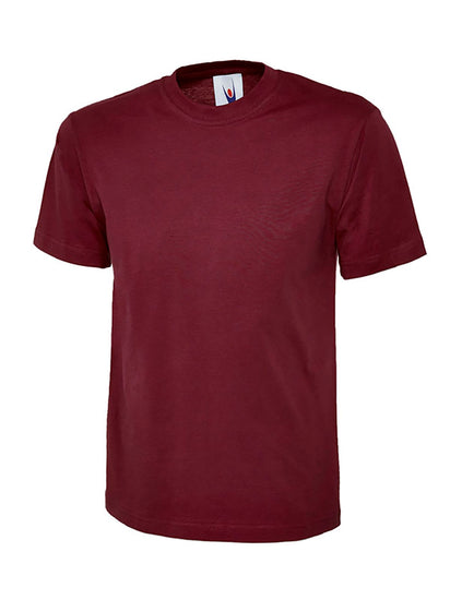 Uneek Clothing UC301 180 GSM Classic T-shirt with short sleeves and round neck in maroon.