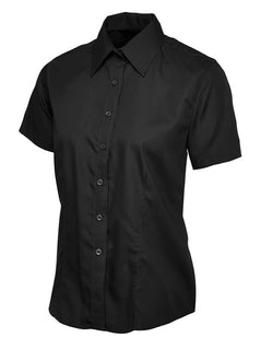 Uneek Clothing UC712 - Ladies Poplin Short Sleeve Shirt in black with tailoring on front, collar and black buttons down front.